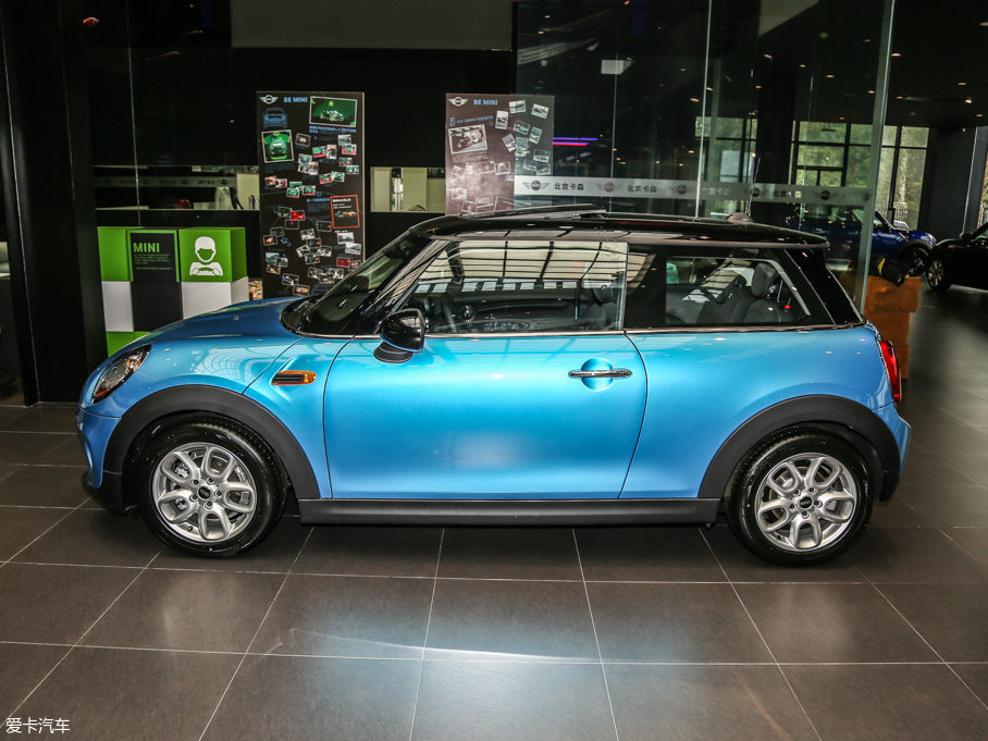 2016MINI 3-DOOR COOPER
