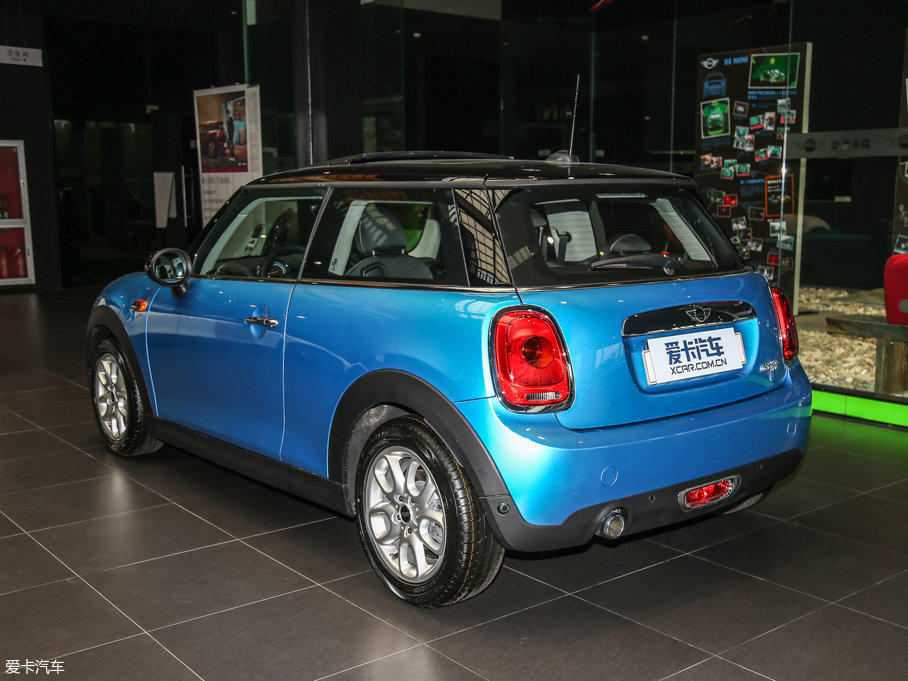 2016MINI 3-DOOR COOPER