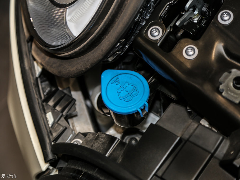 2016MINI 5-DOOR COOPER S