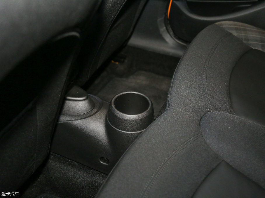 2016MINI 5-DOOR COOPER S