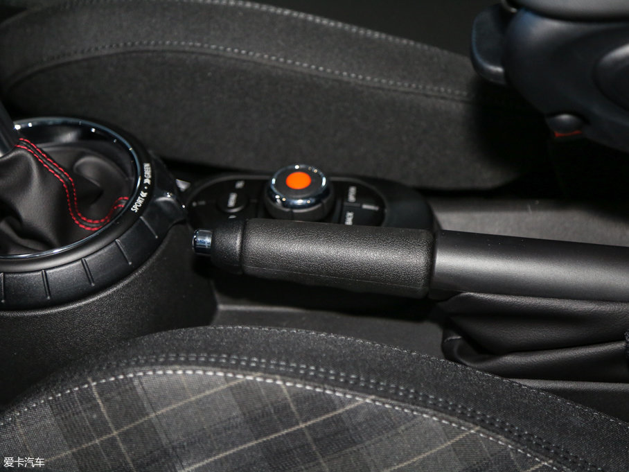 2016MINI 5-DOOR COOPER S