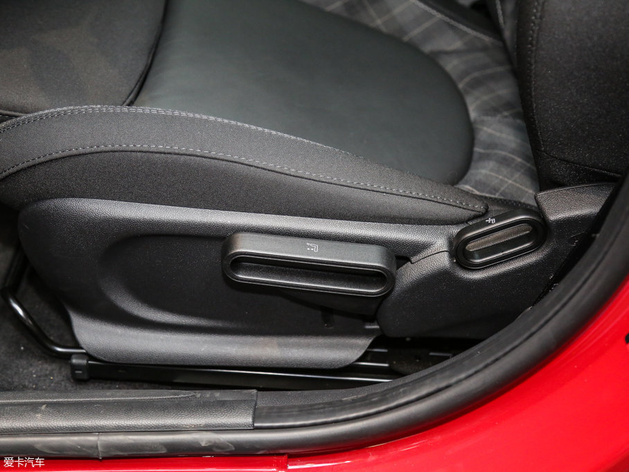 2016MINI 5-DOOR COOPER S F