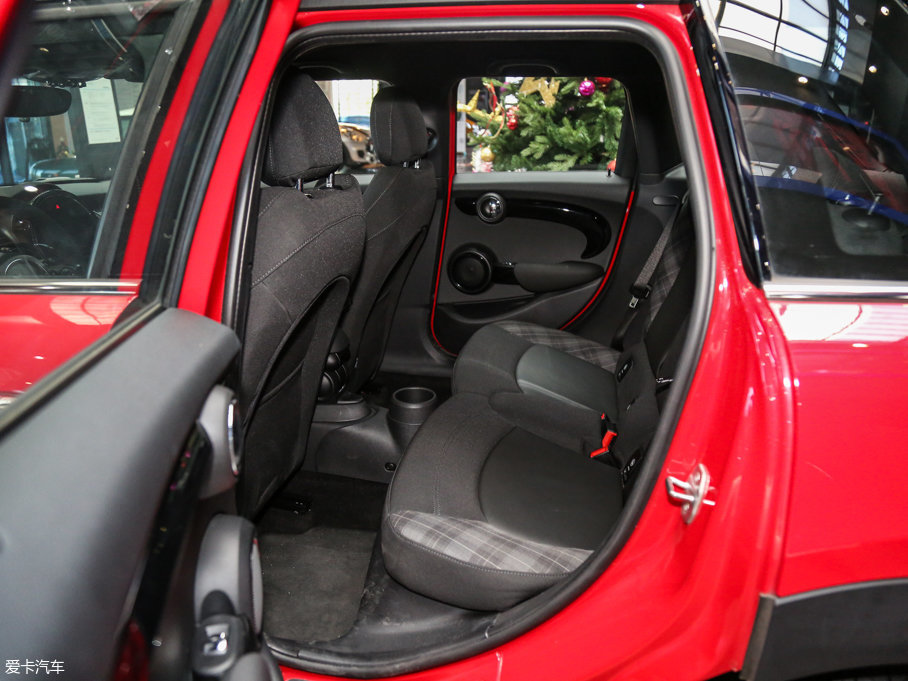 2016MINI 5-DOOR COOPER S F