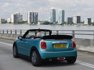 20163-DOOR ONE MT w^