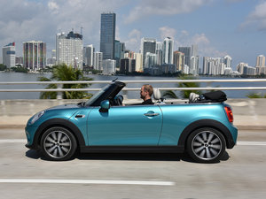 20163-DOOR ONE MT w^