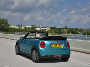 20163-DOOR ONE MT w^