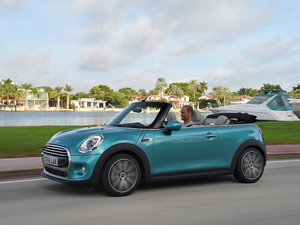 20163-DOOR ONE MT w^