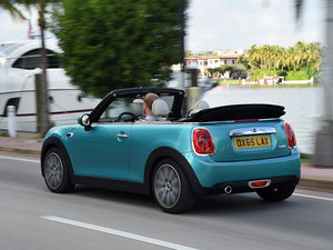 20163-DOOR ONE MT w^