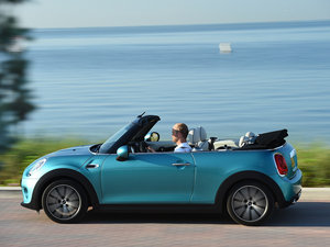 20163-DOOR ONE MT w^