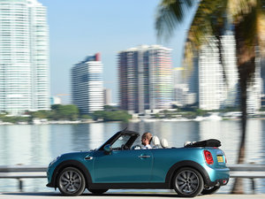 20163-DOOR ONE MT w^