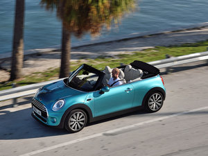 20163-DOOR ONE MT w^