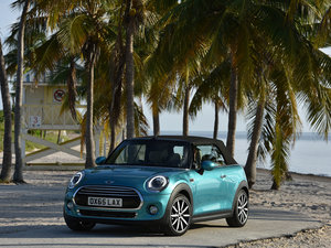 20163-DOOR ONE MT w^