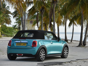 20163-DOOR ONE MT w^