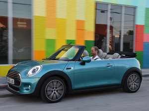 20163-DOOR ONE MT w^