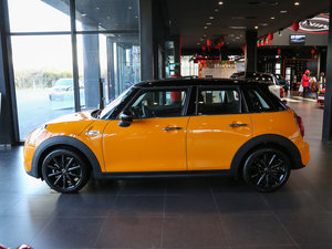 2016款5-DOOR COOPER S 整体外观