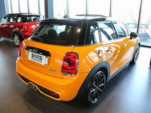 2016款5-DOOR COOPER S 整体外观