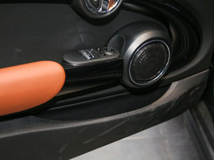 20163-DOOR COOPER S SEVEN g