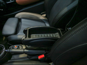 20163-DOOR COOPER S SEVEN g