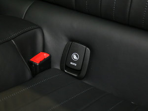 20163-DOOR COOPER S SEVEN g