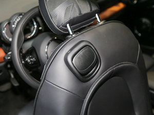 20163-DOOR COOPER S SEVEN g