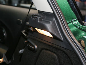 20163-DOOR COOPER S SEVEN g