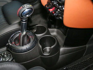 20163-DOOR COOPER S SEVEN g