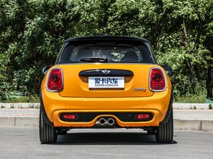 2016款3-DOOR COOPER S 先锋派 正后	