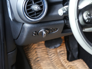 20163-DOOR ONE п؅^(q)