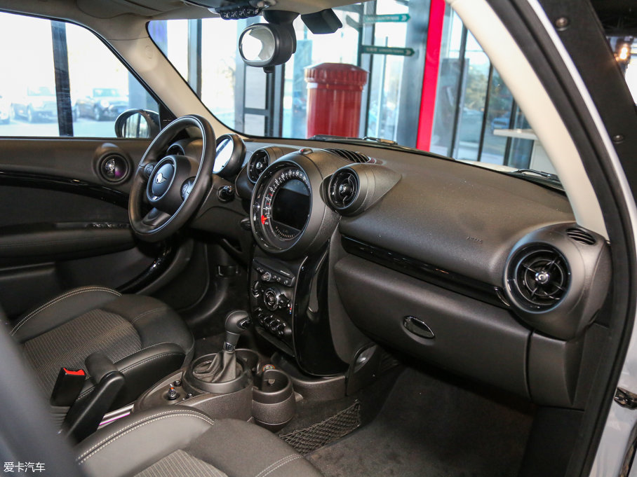 2016MINI COUNTRYMAN 1.6T COOPER All 4 Fun b