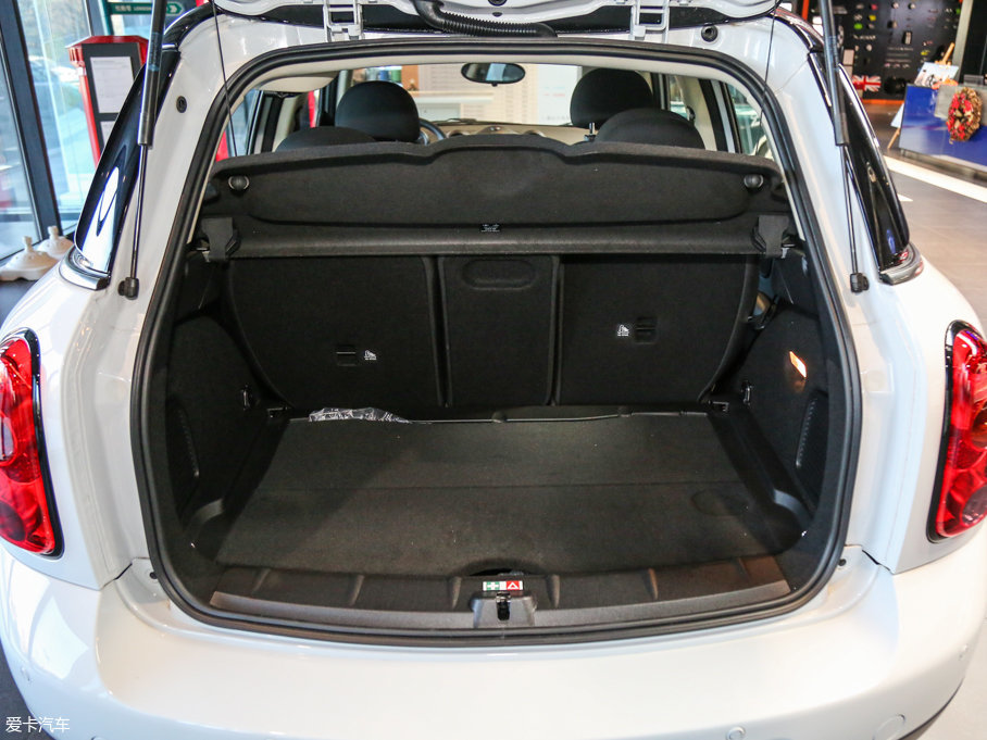 2016MINI COUNTRYMAN 1.6T COOPER All 4 Fun b