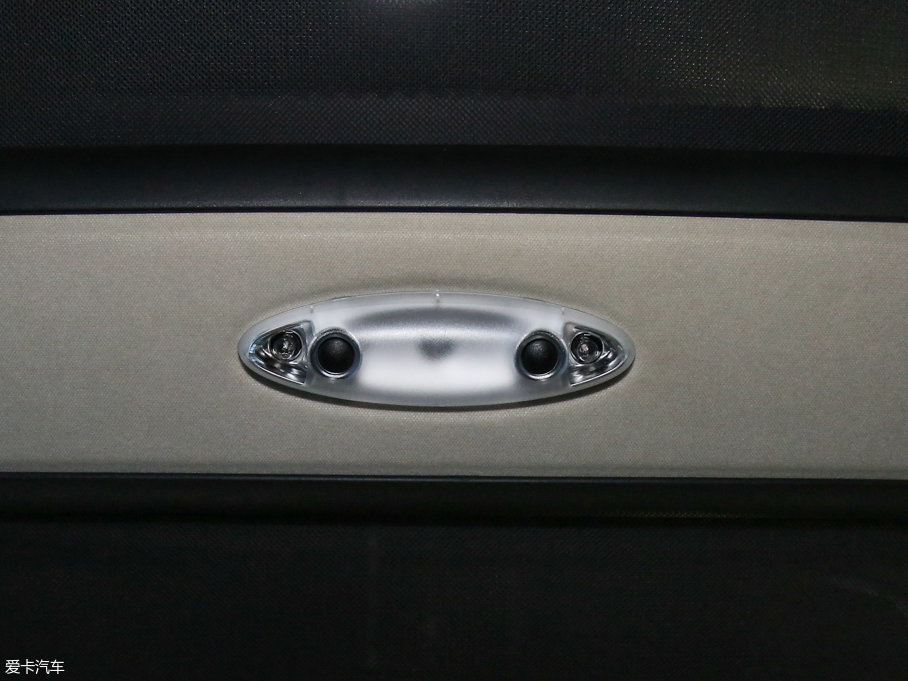 2016MINI COUNTRYMAN 1.6T COOPER All 4 Fun b