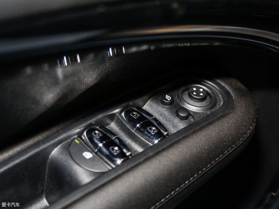 2016MINI COUNTRYMAN 1.6T COOPER All 4 Fun b