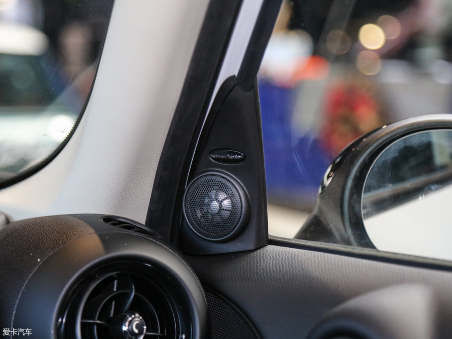 2016MINI COUNTRYMAN 1.6T COOPER All 4 Fun b