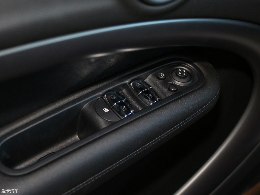 2016MINI COUNTRYMAN 1.6T COOPER S All 4 b