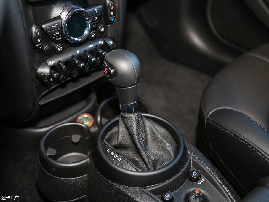 2016MINI COUNTRYMAN 1.6T COOPER S All 4 b