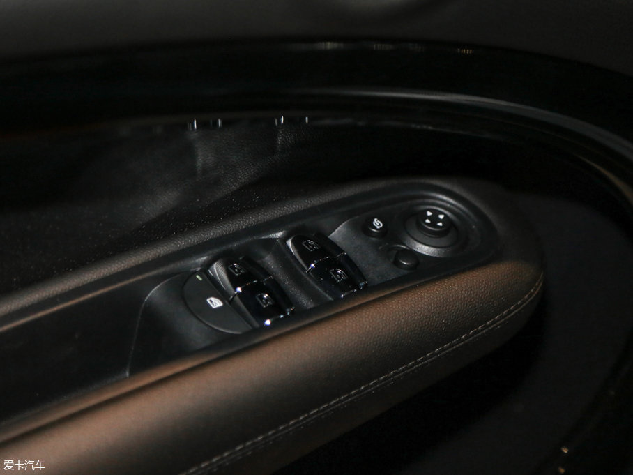 2016MINI COUNTRYMAN 1.6T COOPER S All 4 b