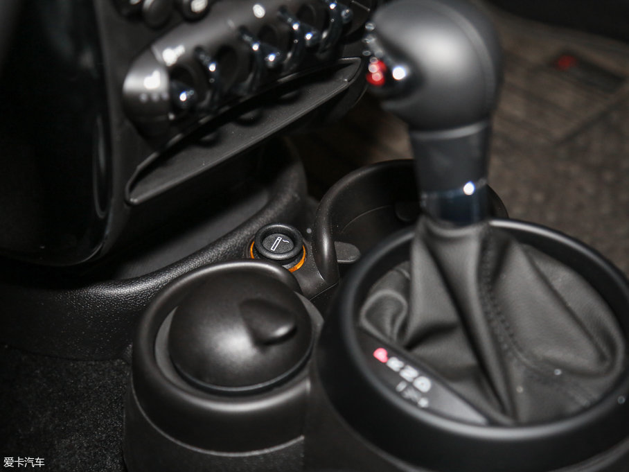 2016MINI COUNTRYMAN 1.6T COOPER S All 4 b