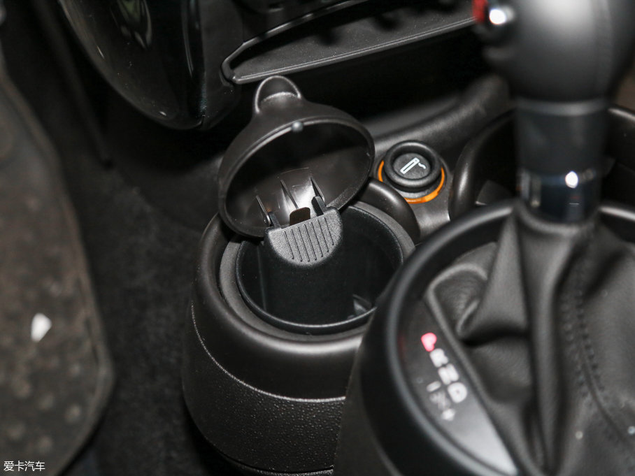 2016MINI COUNTRYMAN 1.6T COOPER S All 4 b