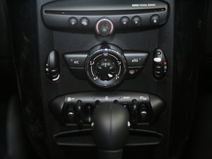 2016款1.6T COOPER All 4 Fun 装备控 中控区