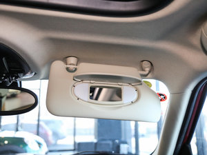 2016款1.6T COOPER S All 4 装备控 空间座椅