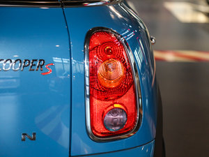 20161.6T COOPER S All 4 b ^