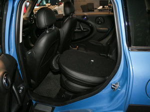 2016款1.6T COOPER S All 4 装备控 空间座椅