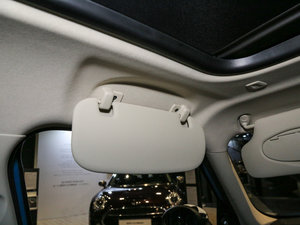 2016款1.6T COOPER S All 4 装备控 空间座椅
