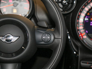 2016款1.6T COOPER S All 4 装备控 中控区