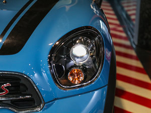 20161.6T COOPER S All 4 b ^