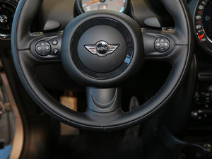 2016款1.6T COOPER All 4 Park Lane 中控区