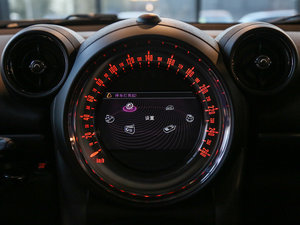 2016款1.6T COOPER All 4 Park Lane 中控区