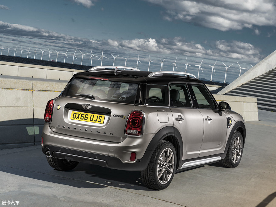mini countryman 2017款cooper s 插电式混动版  厂商指导价: 未上市