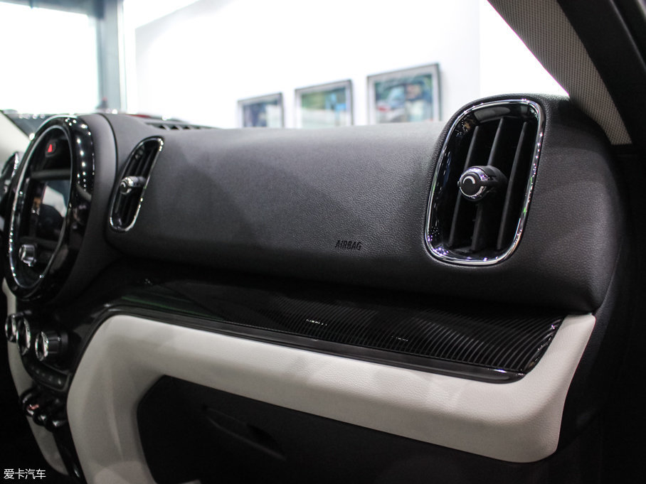 2017MINI COUNTRYMAN COOPER S ALL4 ̽U