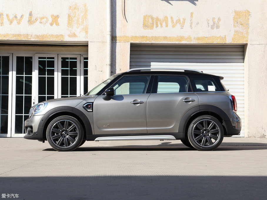 2017MINI COUNTRYMAN COOPER S ALL4 м